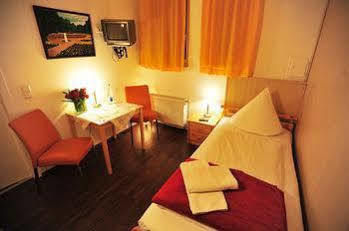 Affittacamere Marie Prenzlauer Berg 2*